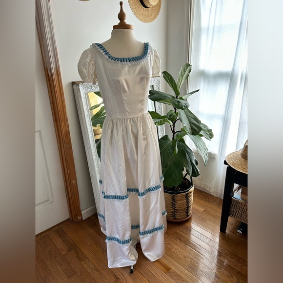 True Vintage 1970’s white maxi dress with blue lace detail western southern